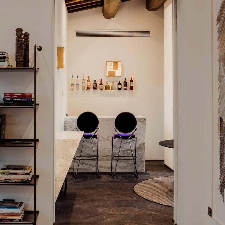 Interior room with stools for the bar area
