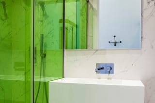 Bathroom detail in the Superior single room
